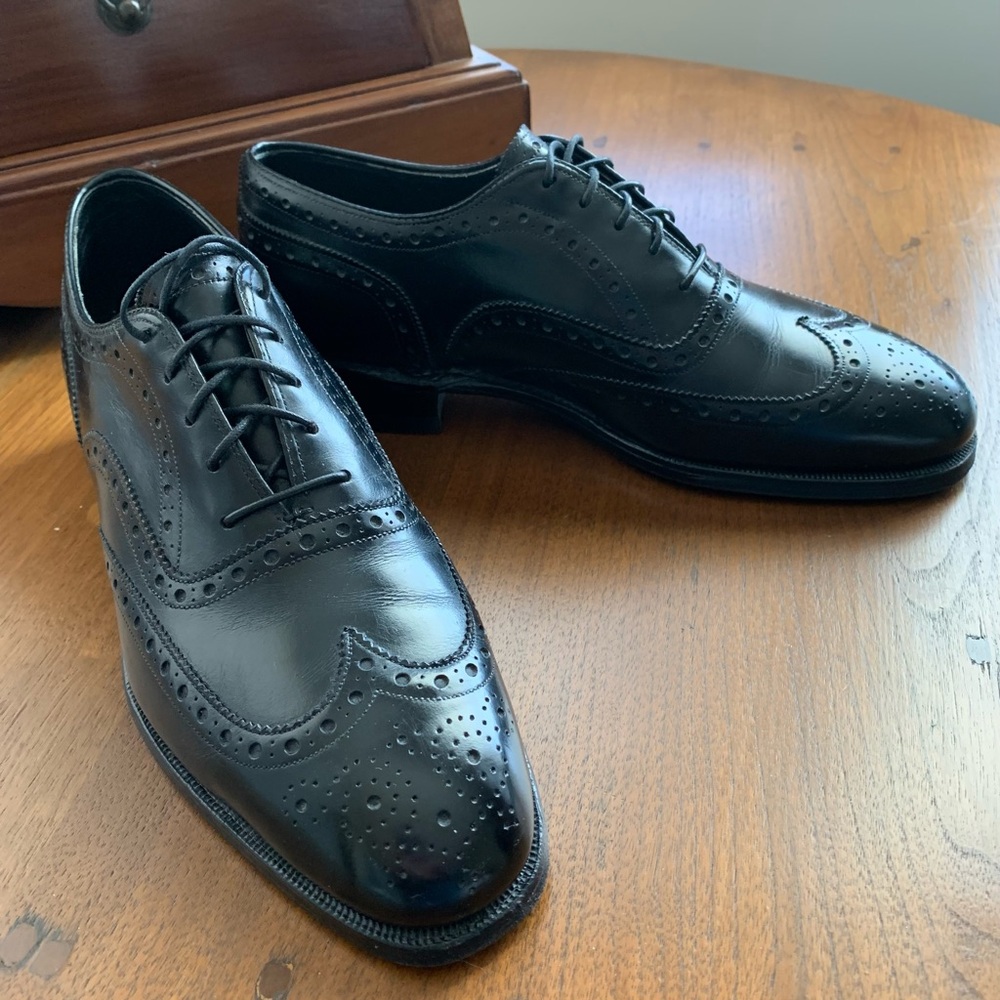 Men’s Classic Black Oxford Brogue Shoes